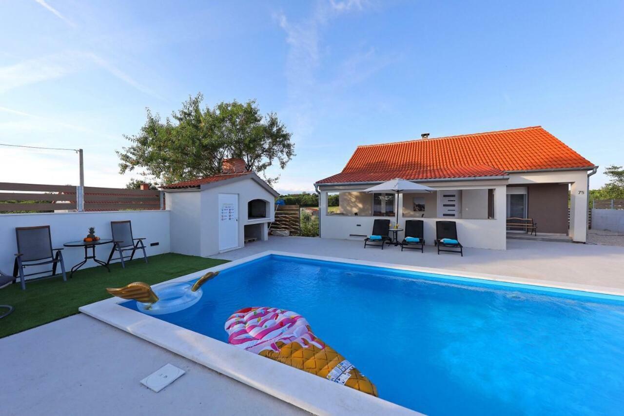 Holiday House Mia Murvica  Exterior photo